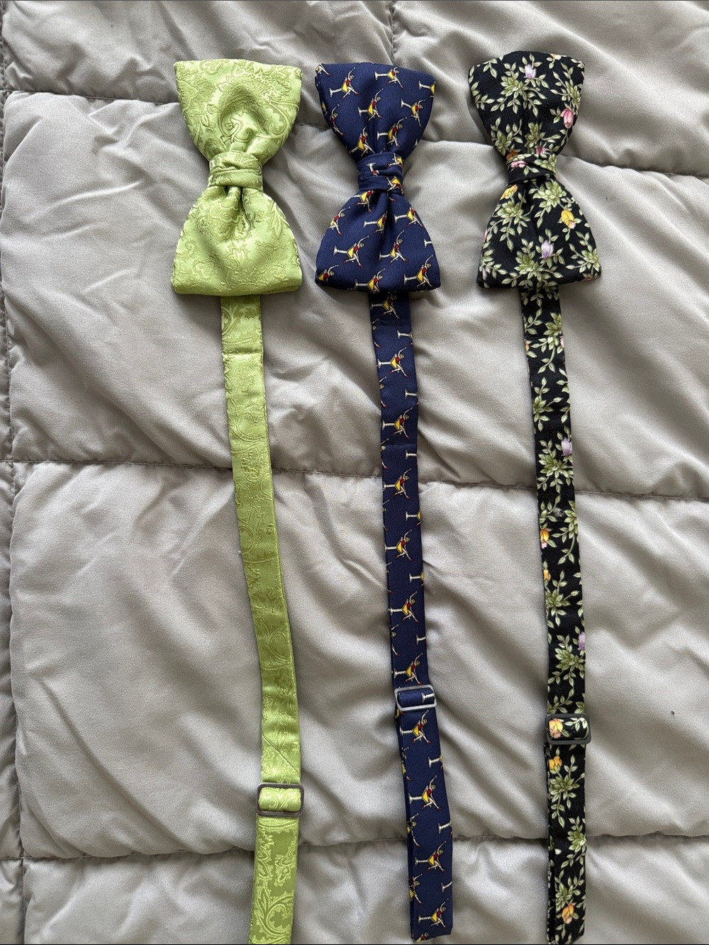 3 Men's Bow Ties New without Tags